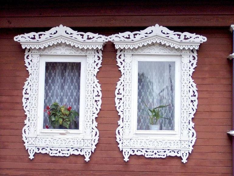 Наличники на окна в деревянном доме