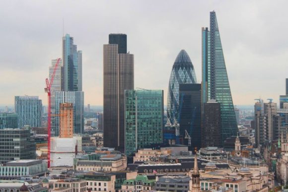 Вид со смотровой площадки St. Paul's Cathedral в Лондоне
